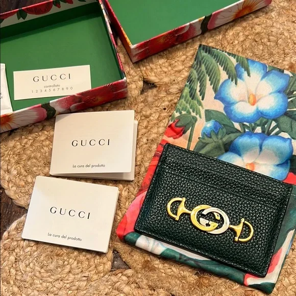 Gucci Grainy Calfskin Zumi Card Holder Vintage Green - Picture 5 of 5